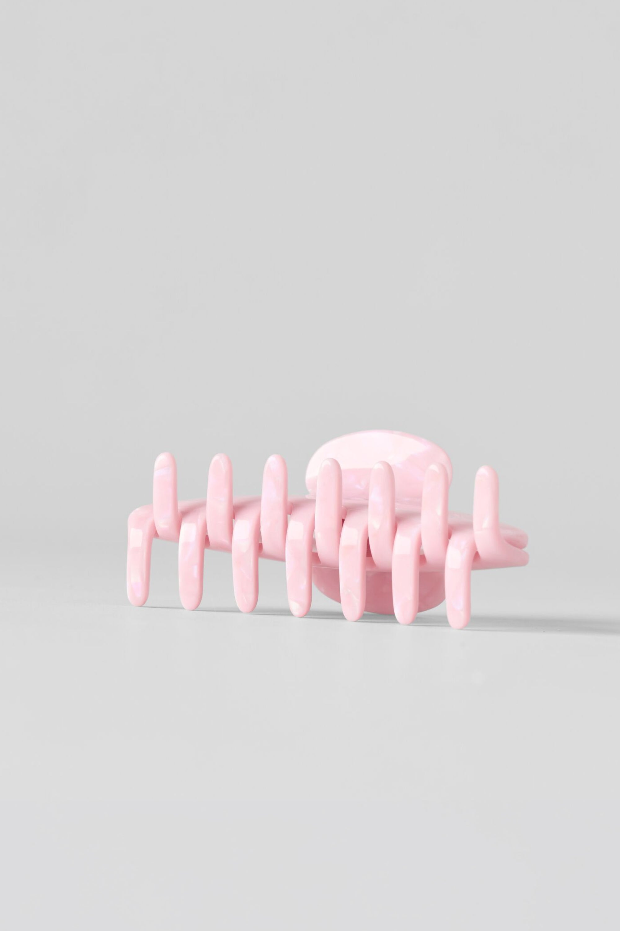 90's Claw Clip - Pink Marshmallow Shell